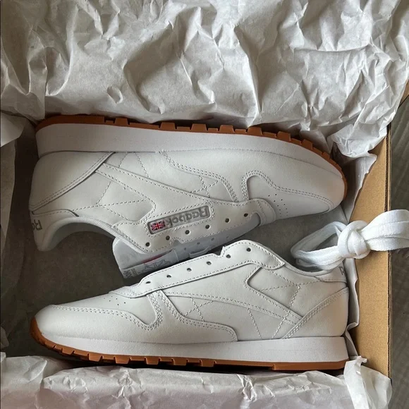 NWT/NIB • Reebok Women's Classic White Leather Sneakers • Women’s US 7.5 - Picture 9 of 14